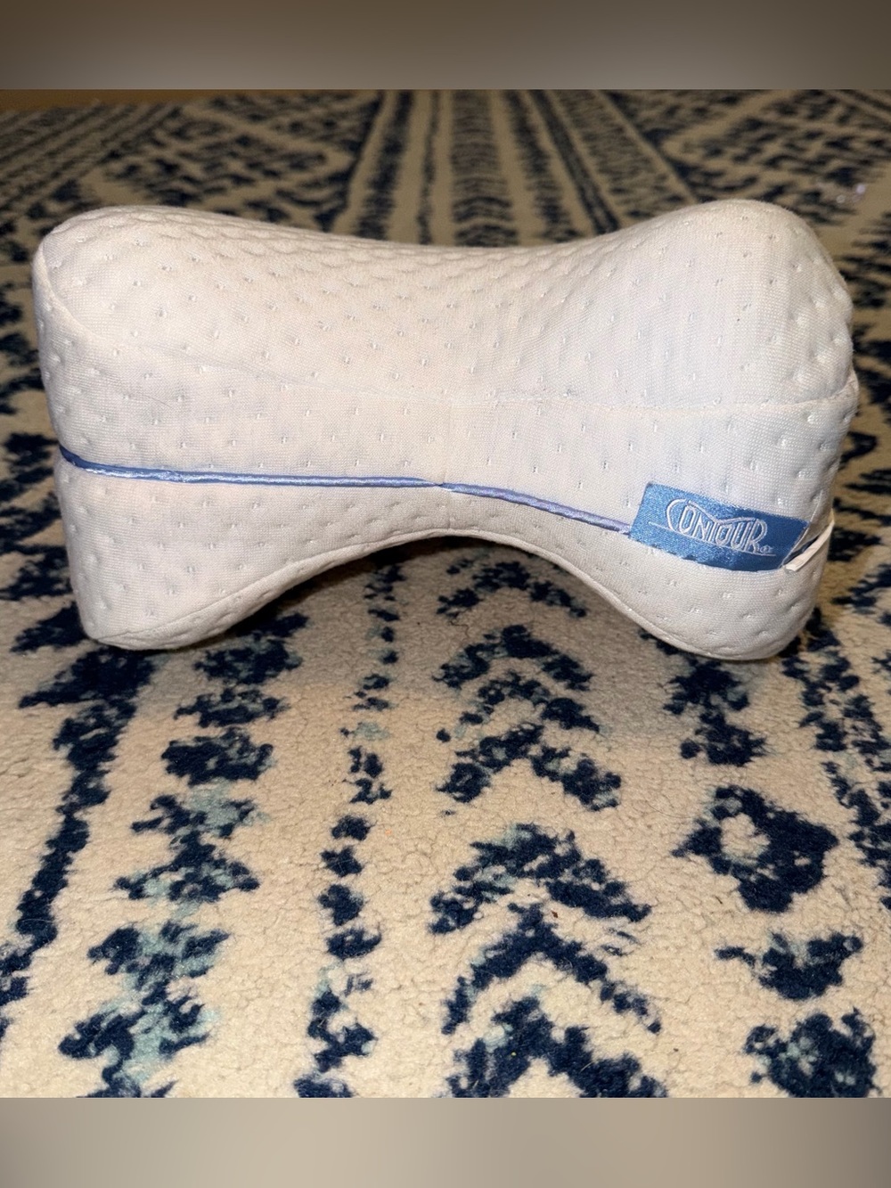Contour Legacy leg and knee pillow